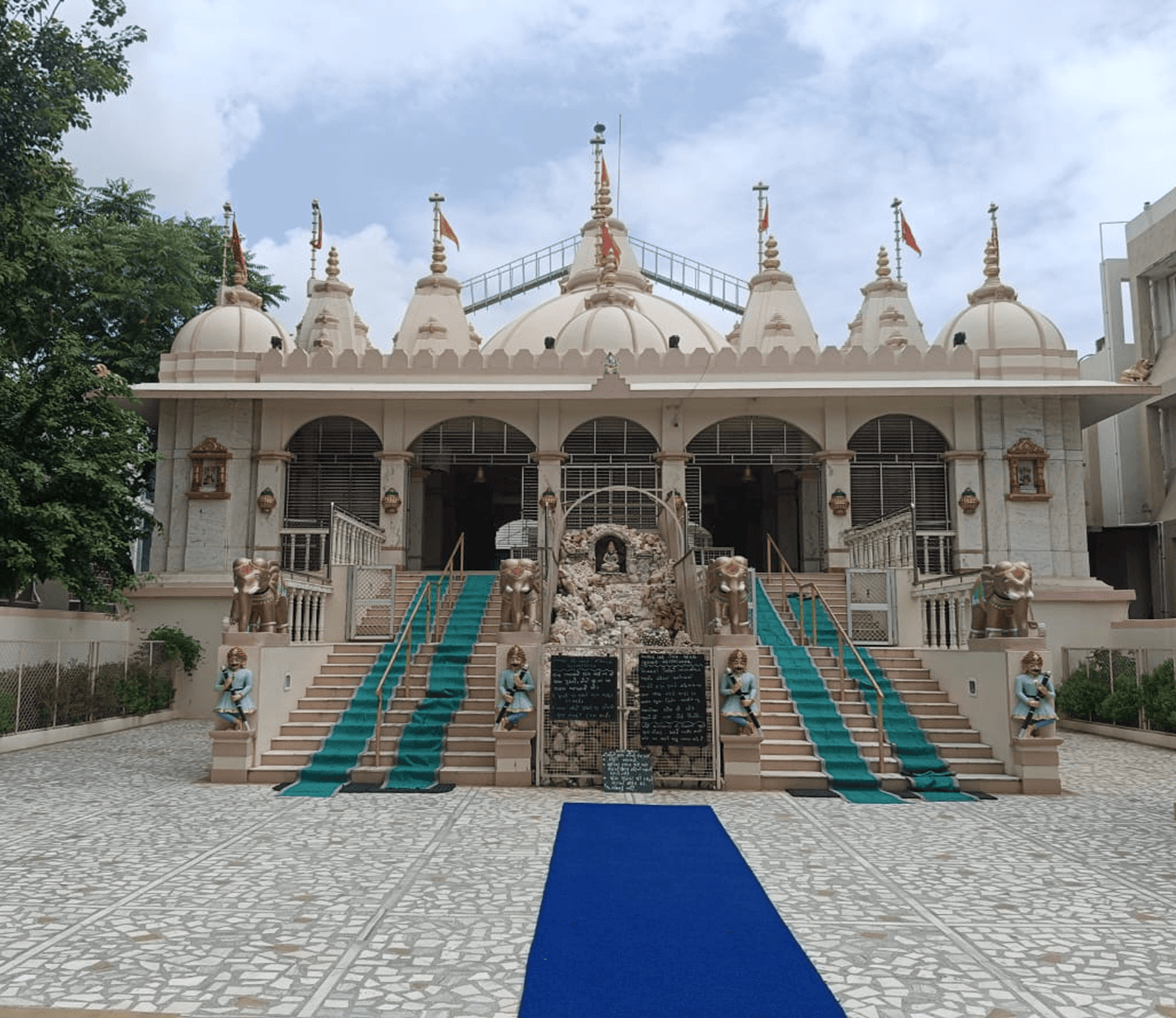 vijayrajnagar-temple